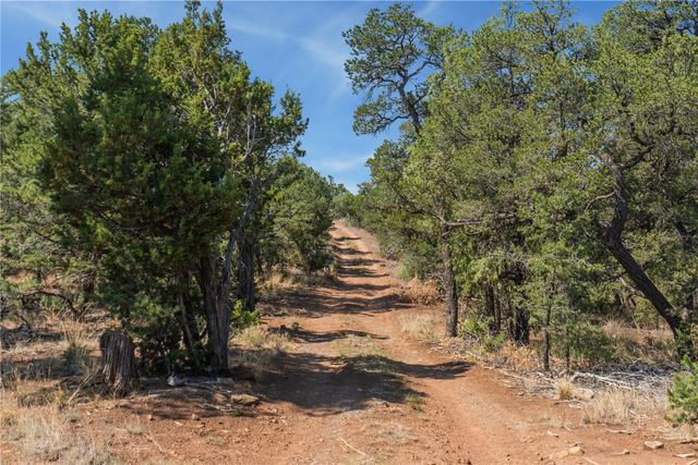 201-B Soaring Hawk Trail, Santa Fe, NM 87508