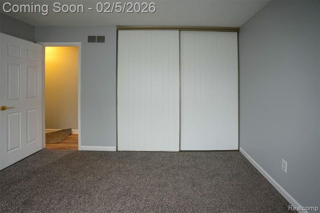 5783 Williamsburg Court, Waterford, MI 48327