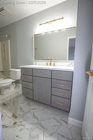 5783 Williamsburg Court, Waterford, MI 48327