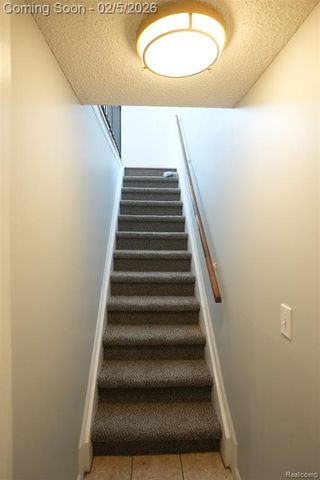 5783 Williamsburg Court, Waterford, MI 48327