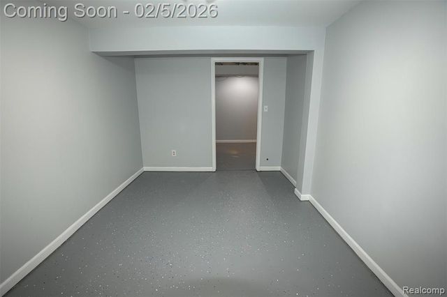 5783 Williamsburg Court, Waterford, MI 48327