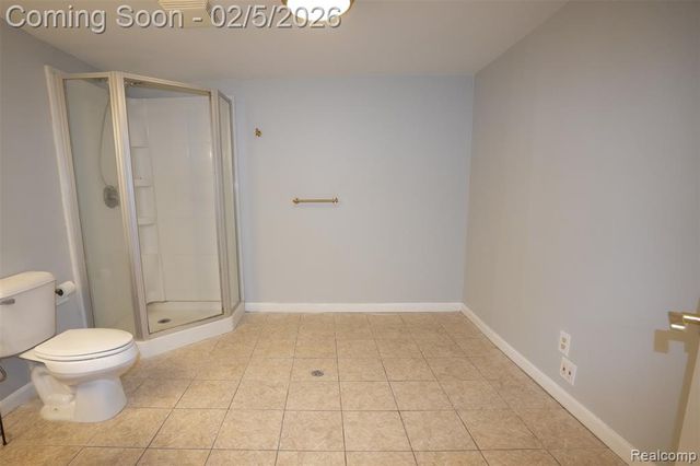 5783 Williamsburg Court, Waterford, MI 48327