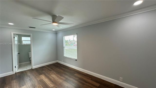 119 SW 8th Ave, Boynton Beach, FL 33435
