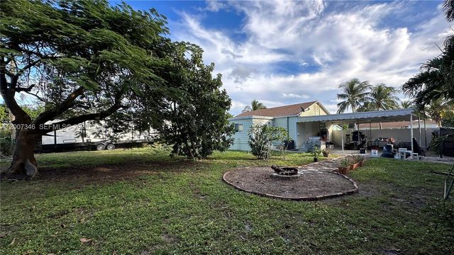 119 SW 8th Ave, Boynton Beach, FL 33435