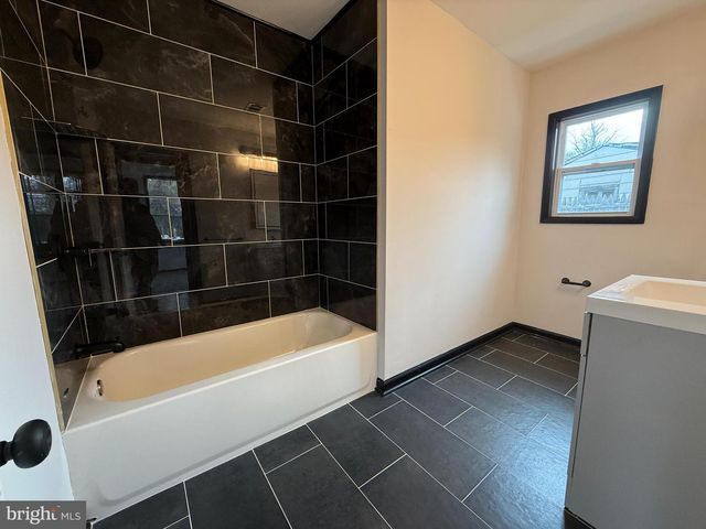 11 SUNSET LN, Bridgeton, NJ 08302