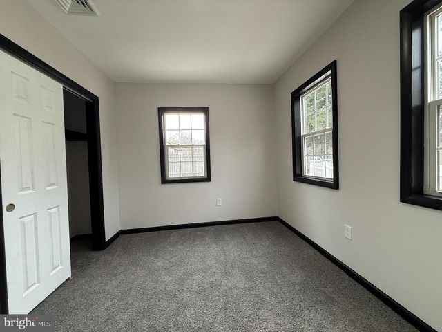 11 SUNSET LN, Bridgeton, NJ 08302