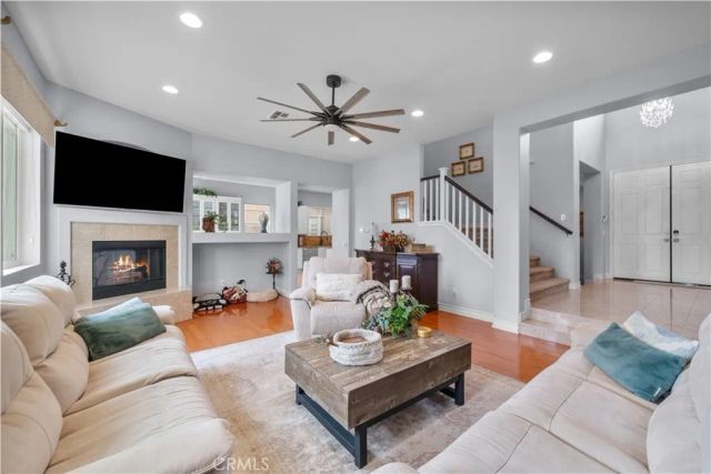 29350 Las Brisas, Valencia, CA 91354