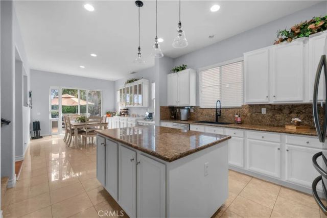 29350 Las Brisas, Valencia, CA 91354