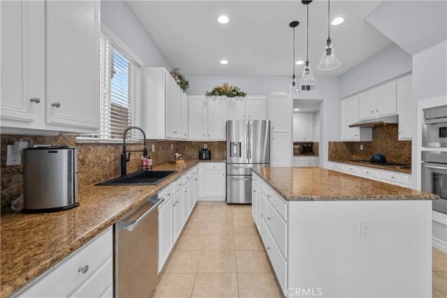 29350 Las Brisas, Valencia, CA 91354