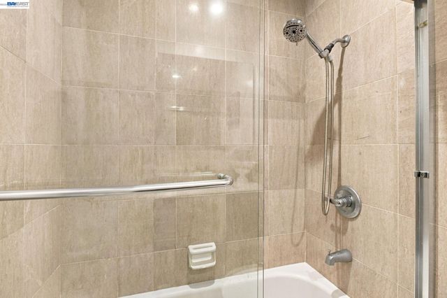 22 John Glenn Cir, Daly City, CA 94015