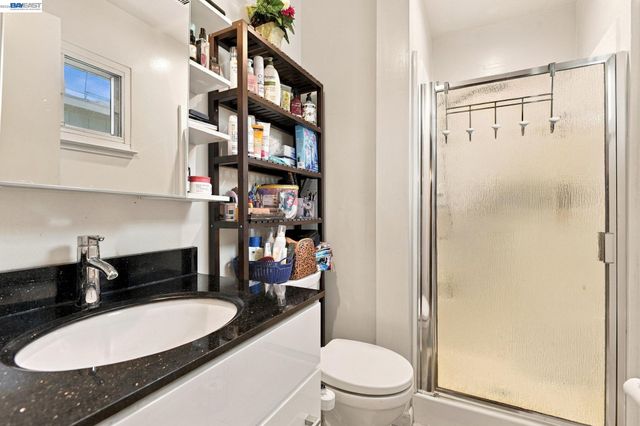 22 John Glenn Cir, Daly City, CA 94015