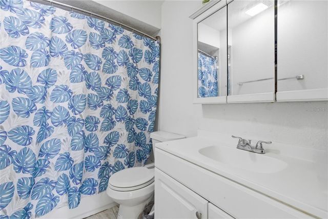5219 VIA HACIENDA CIRCLE B111, Orlando, FL 32839