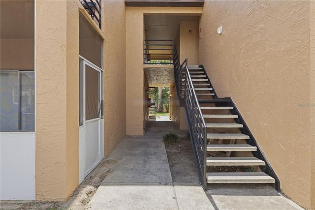 5219 VIA HACIENDA CIRCLE B111, Orlando, FL 32839