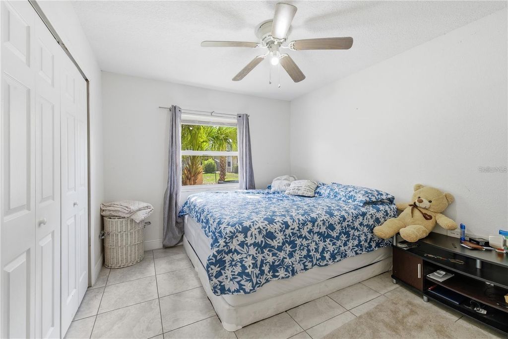 Image 12 of property listing at 5219 VIA HACIENDA CIRCLE B111, Orlando, FL 32839