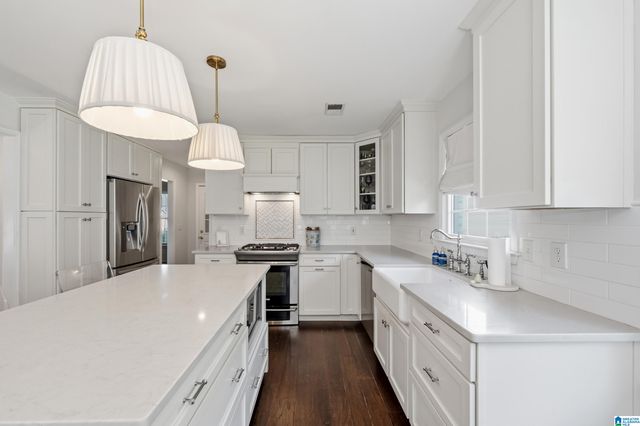1513 PARKSIDE COURT, Homewood, AL 35209