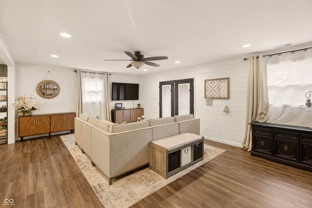 670 Griffith Road, Greenwood, IN 46143
