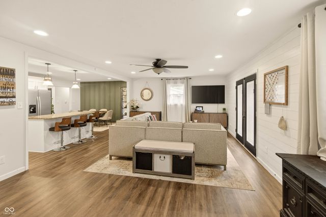670 Griffith Road, Greenwood, IN 46143