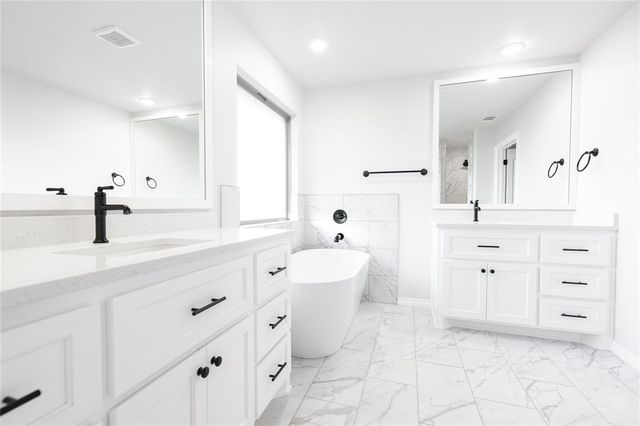 3316 Holland Circle, Edmond, OK 73012