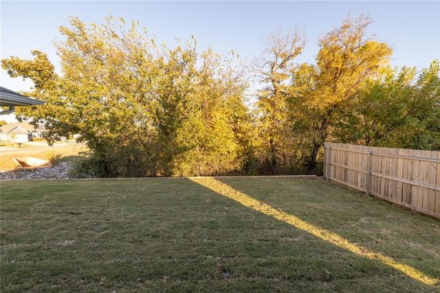 3316 Holland Circle, Edmond, OK 73012