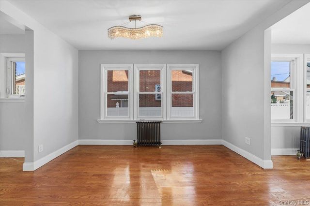 10973 200th Street, Saint Albans, NY 11412