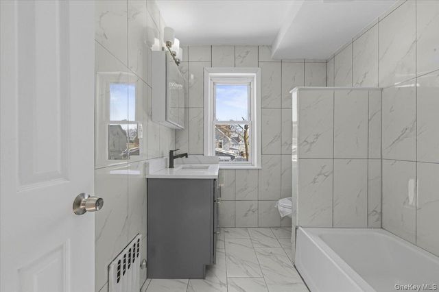 10973 200th Street, Saint Albans, NY 11412