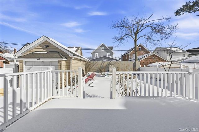 10973 200th Street, Saint Albans, NY 11412