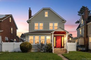 10973 200th Street, Saint Albans, NY 11412