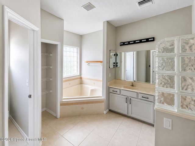 781 Glen Abbey Way, Melbourne, FL 32940