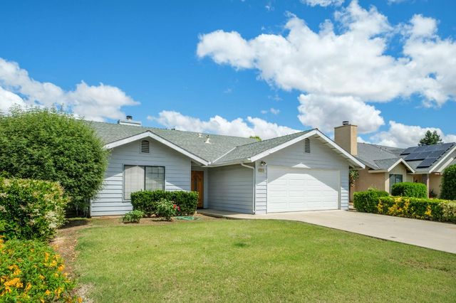 2313 Palo Alto Avenue, Clovis, CA 93611