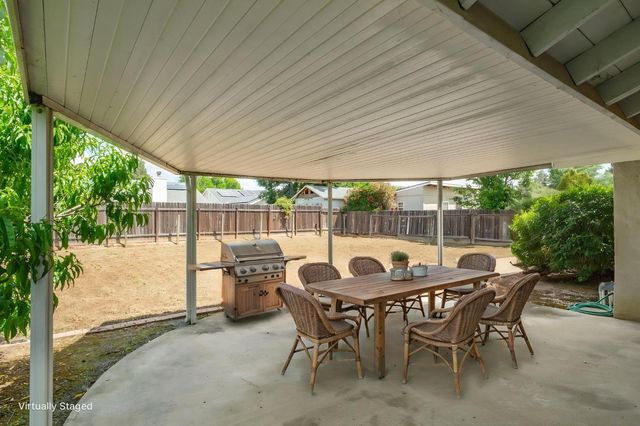 2313 Palo Alto Avenue, Clovis, CA 93611