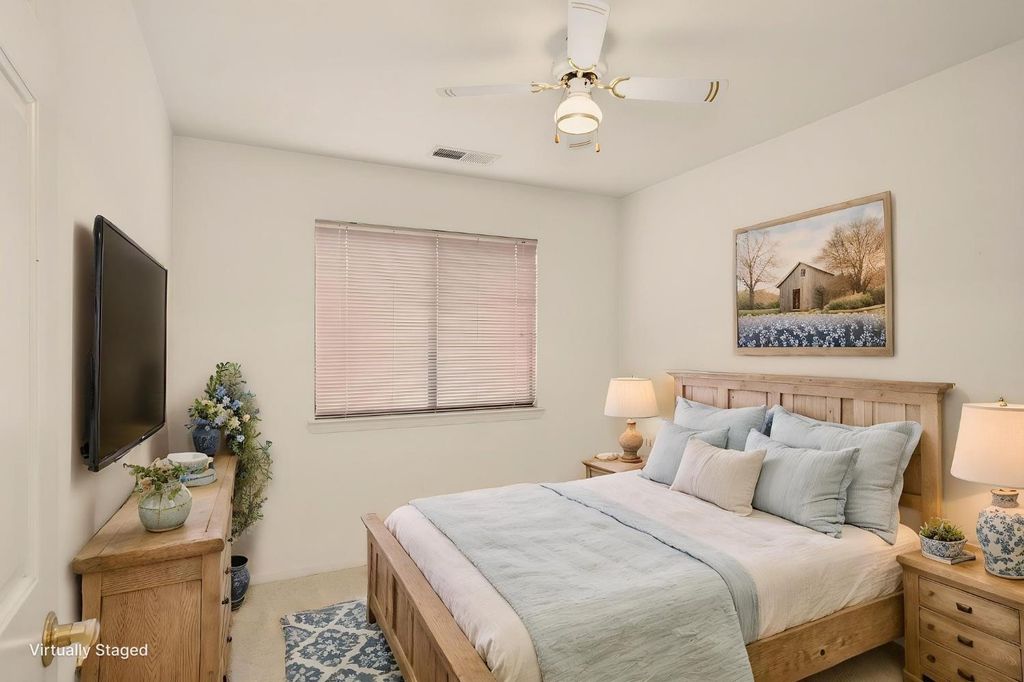Image 26 of property listing at 2313 Palo Alto Avenue, Clovis, CA 93611