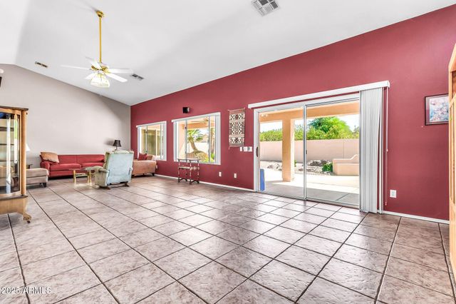 24511 S Saddletree Drive, Sun Lakes, AZ 85248