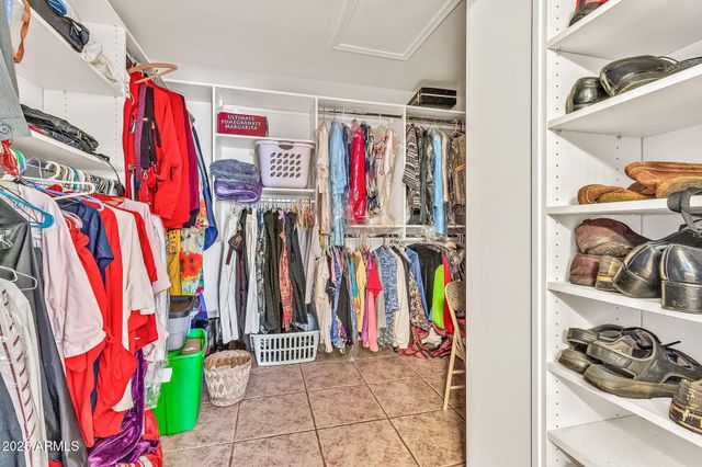 24511 S Saddletree Drive, Sun Lakes, AZ 85248