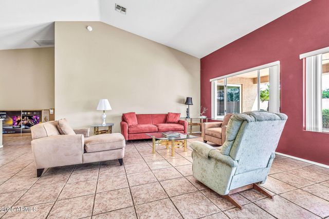 24511 S Saddletree Drive, Sun Lakes, AZ 85248