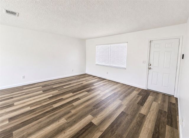 1918 SE West Dunbrooke Circle, Port St Lucie, FL 34952