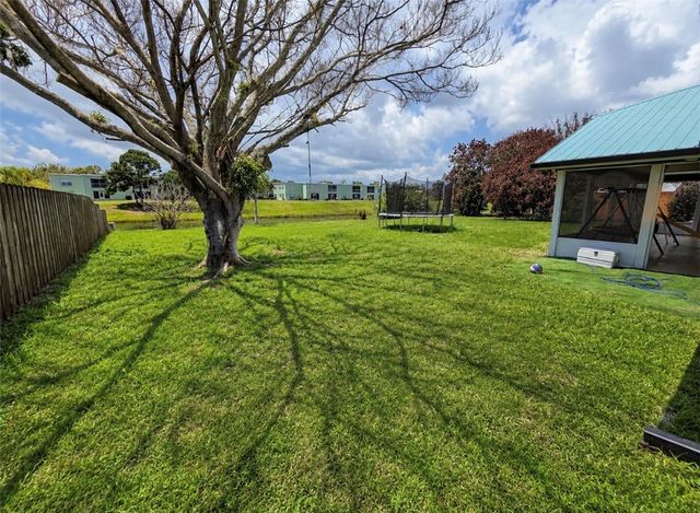 1918 SE West Dunbrooke Circle, Port St Lucie, FL 34952