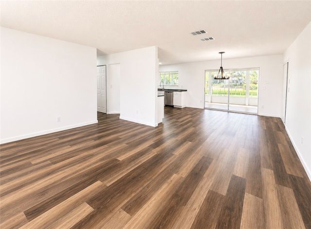 1918 SE West Dunbrooke Circle, Port St Lucie, FL 34952