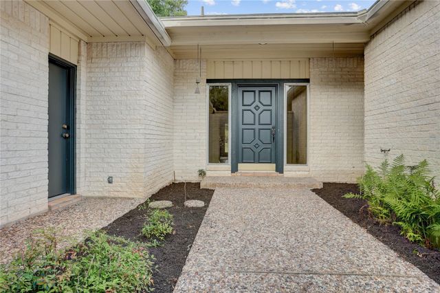 44 Crestwood Circle, Sugar Land, TX 77478
