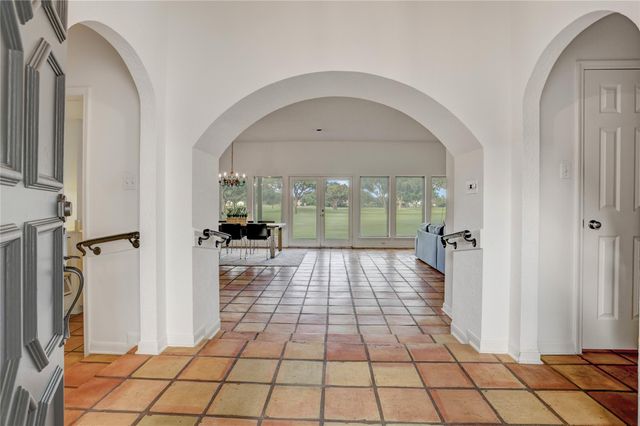 44 Crestwood Circle, Sugar Land, TX 77478