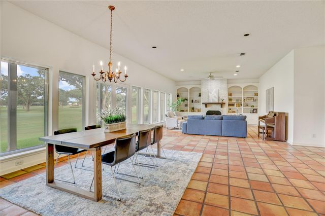 44 Crestwood Circle, Sugar Land, TX 77478
