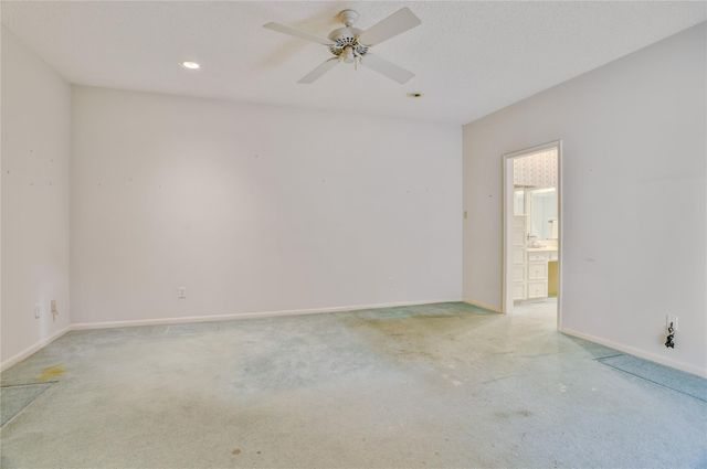 44 Crestwood Circle, Sugar Land, TX 77478