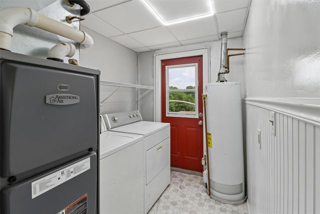436 E Wall Avenue, Des Moines, IA 50315