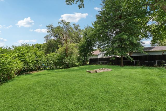 436 E Wall Avenue, Des Moines, IA 50315