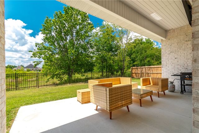 3503 E Lexus Drive, Fayetteville, AR 72764