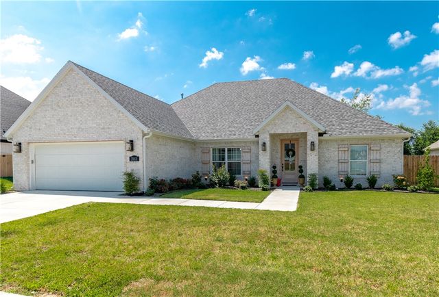 3503 E Lexus Drive, Fayetteville, AR 72764