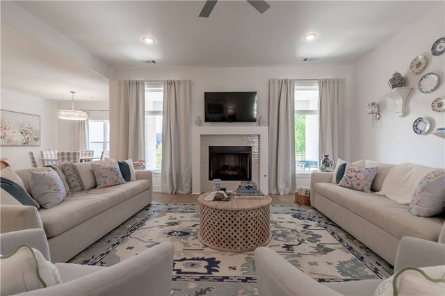 3503 E Lexus Drive, Fayetteville, AR 72764
