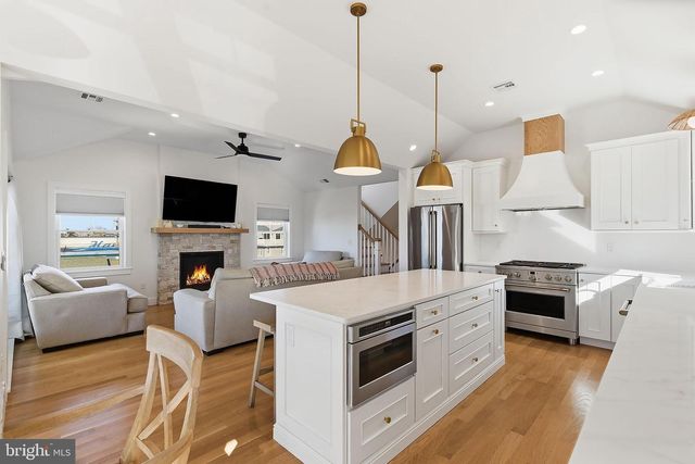 11 E 13TH, Long Beach Township, NJ 08008