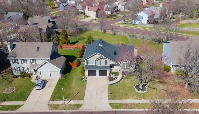 6306 W 158TH Place, Overland Park, KS 66223