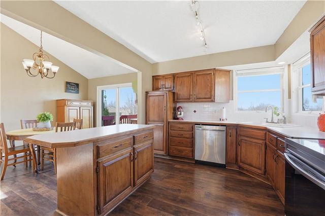 6306 W 158TH Place, Overland Park, KS 66223