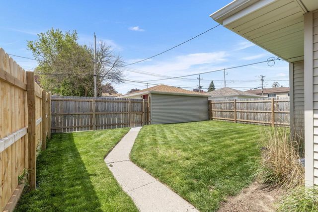 4749 79th STREET, Milwaukee, WI 53218